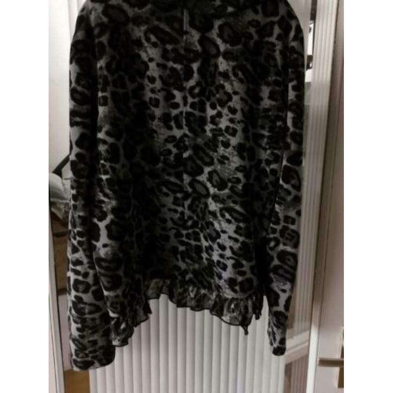 Dolce Vita mooi apart jasje met panterprint mt 42 ZGAN