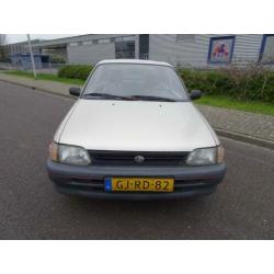 Toyota Starlet 1.3i (bj 1993)