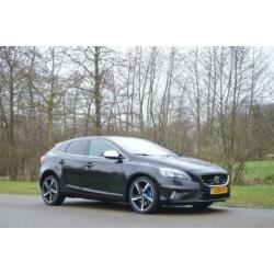 Volvo V40 D4 R-Design 190PK,clima,cruise,navi,trekhaak