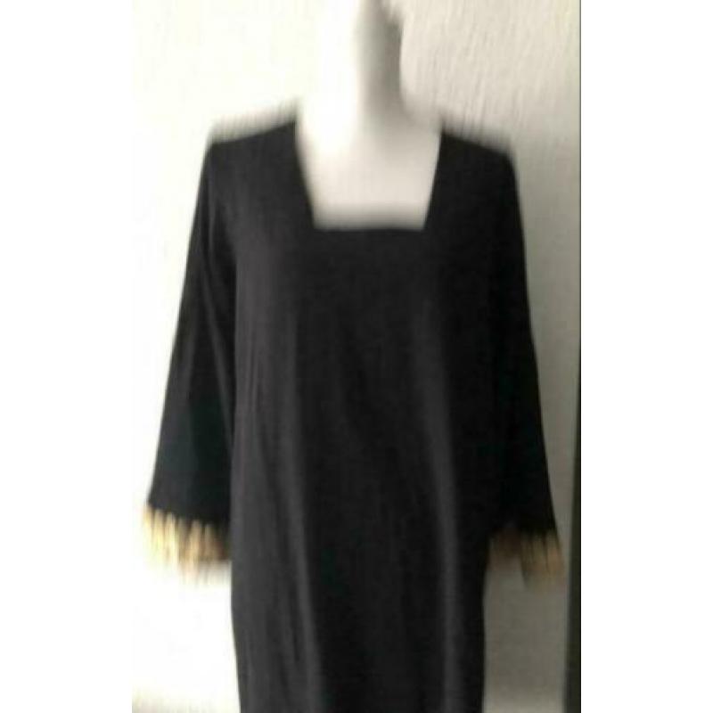 Maat xl - zwarte tuniek met broderie