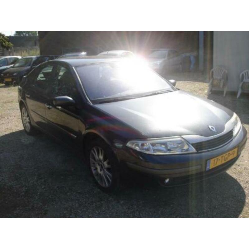 Renault Laguna 1.8-16V Privilège - Nette auto! MET APK!