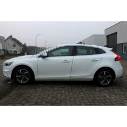 Volvo V40 2.0 D2 R-Design + Xenon + Leder + Navi + Pdc