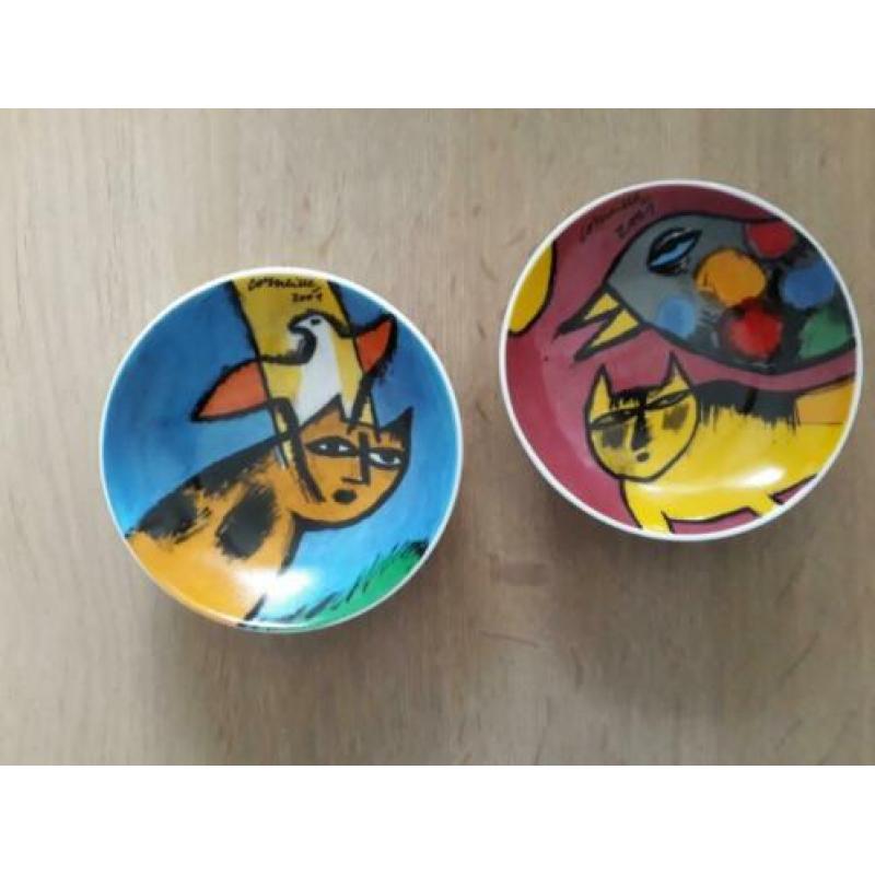 2 Schaaltjes Corneille 2001 schoteltjes als nieuw GOED DOEL