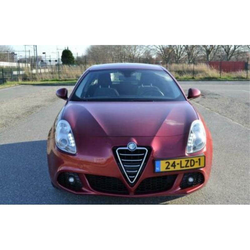 Alfa Romeo Giulietta 1.4 T Distinctive 120PK / NETTE AUTO /