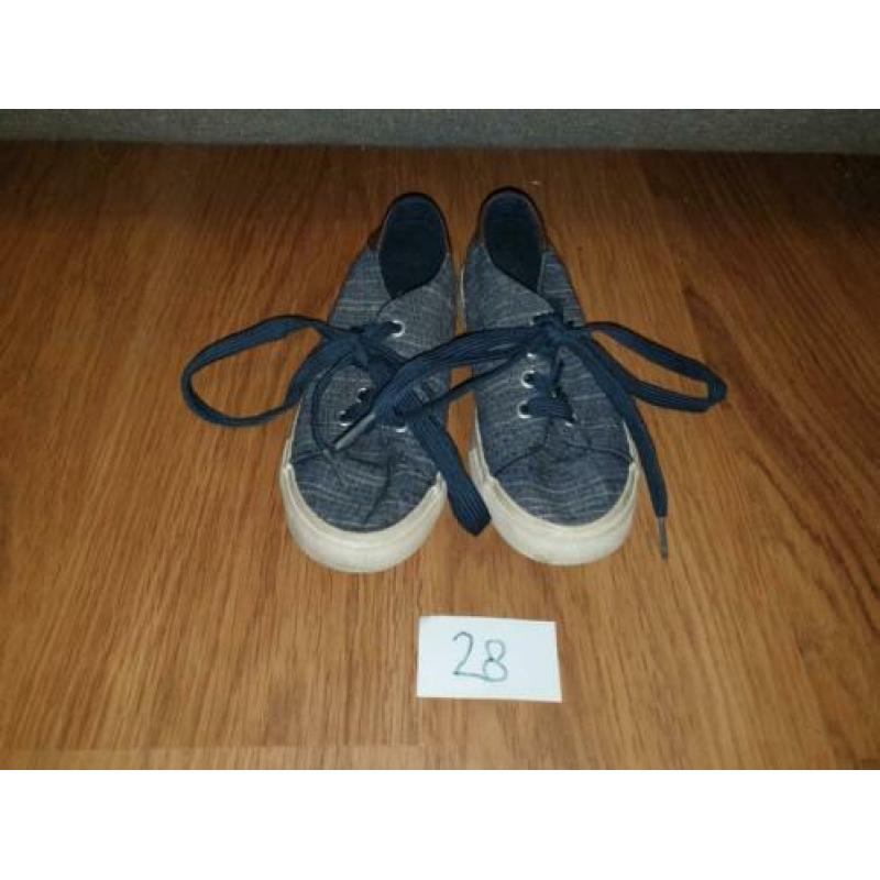 Schoenen maat 28 29 30 31 32 33 34 35 36