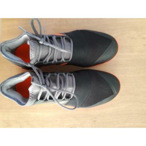Adidas Divox korfbalschoenen