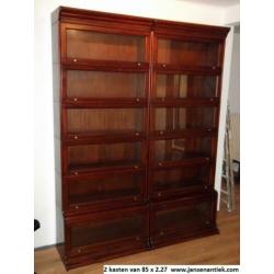NU of Nooit bureau buro mahonie teak chesterfield va €454,55