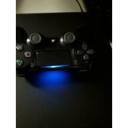 Ps4 met 1 terabyte er zit een nieuwe controle bij + fifa 20
