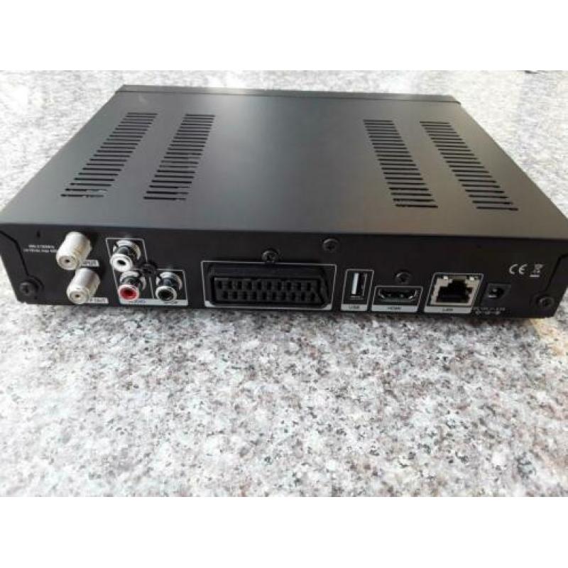 2 stuks philips M7 satalietontvangers en schotel