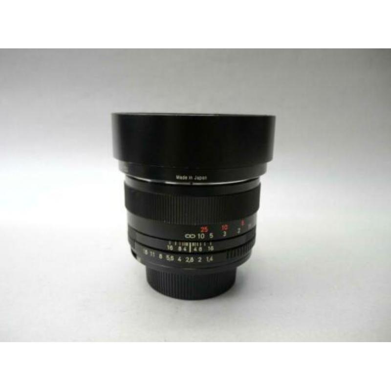 FUJI 605 met Zeiss Planar M 42 mm