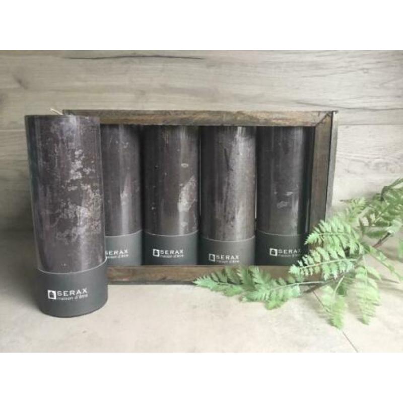Kaars aubergine serax 20cm
