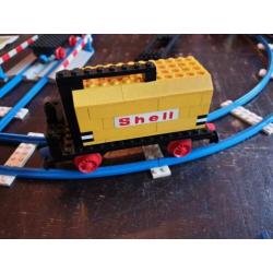 LEGO vintage rails met treinen/wagons 134, 136, 181