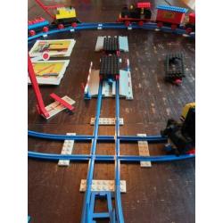 LEGO vintage rails met treinen/wagons 134, 136, 181