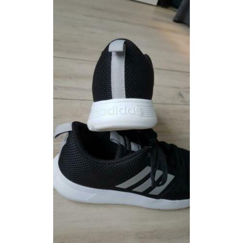 0 slijtage, als nieuw Adidas sneakers maat 39