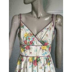 B215 CHARLOTTE RUSSE: jurkje beige Maat S=36