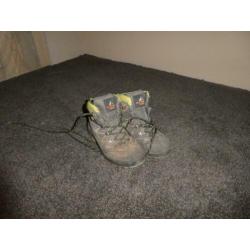 Bergschoenen wandelschoenen maat 35 in goede staat!