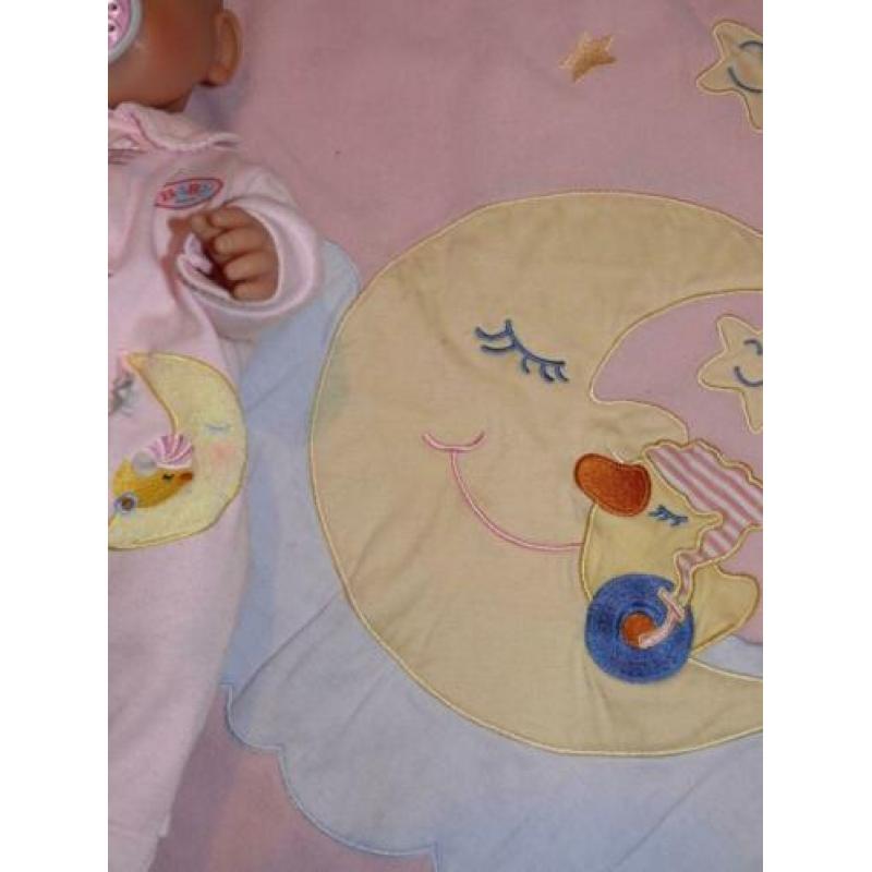 * Speelset van Baby Born // Babypop met Fleece Speelkleed
