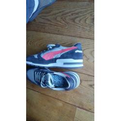 Puma- 44,5