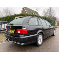 BMW 5 Serie Touring 530d Lifestyle Executive, BJ`2001, Young