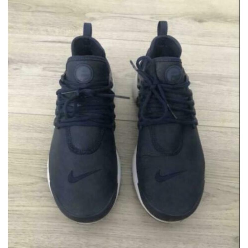 Mooie Nike Air Presto schoenen maat 39 blauw in goede staat!