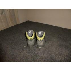 Bergschoenen wandelschoenen maat 35 in goede staat!