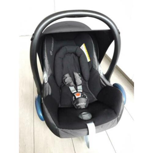 Maxicosi cabriofix black reflection + verkleiner voetenzak