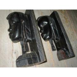 2 Boekensteunen(HOUT).v,a 15,00e