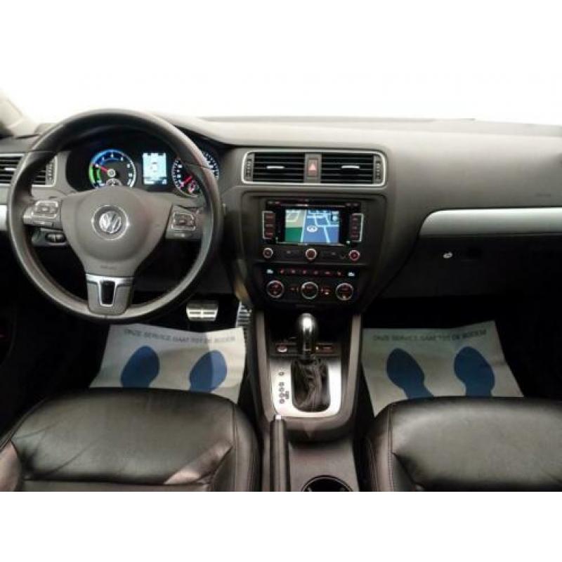 Volkswagen Jetta 1.4 TSI HYBRID HIGHLINE DSG7 Pano, Leer, Na