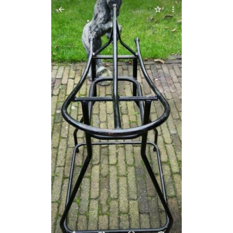 Handige zadelstandaard