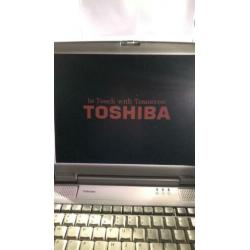 Vintage Toshiba Satellite 310CDT Laptop + opberg tas,oplader