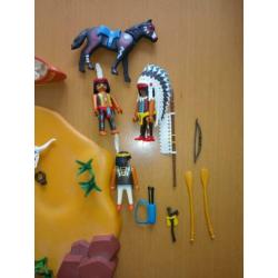 Playmobil indianendorp incl. tipi en bizon.