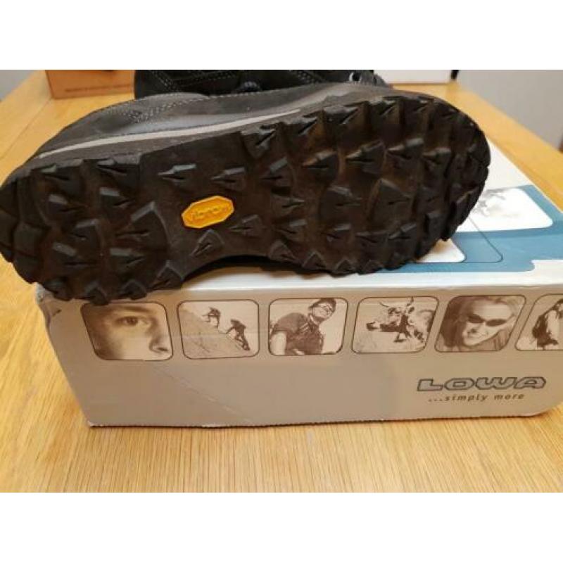 wandelschoenen trekking LOWA PINTO LO vibramzolen maat 37