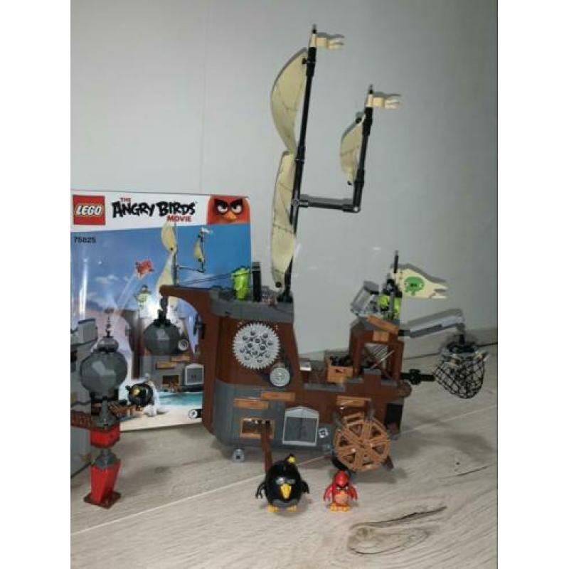 3 Lego set angry birds 75823 75826 75825