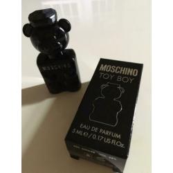 Luxe MOSCHINO parfum miniaturen oa TOY 2 & TOY BOY & FRESH