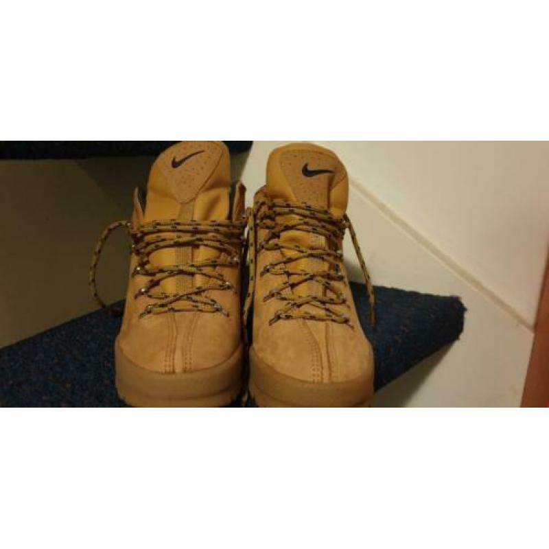 Nike schoenen maat 37,5 nieuw!