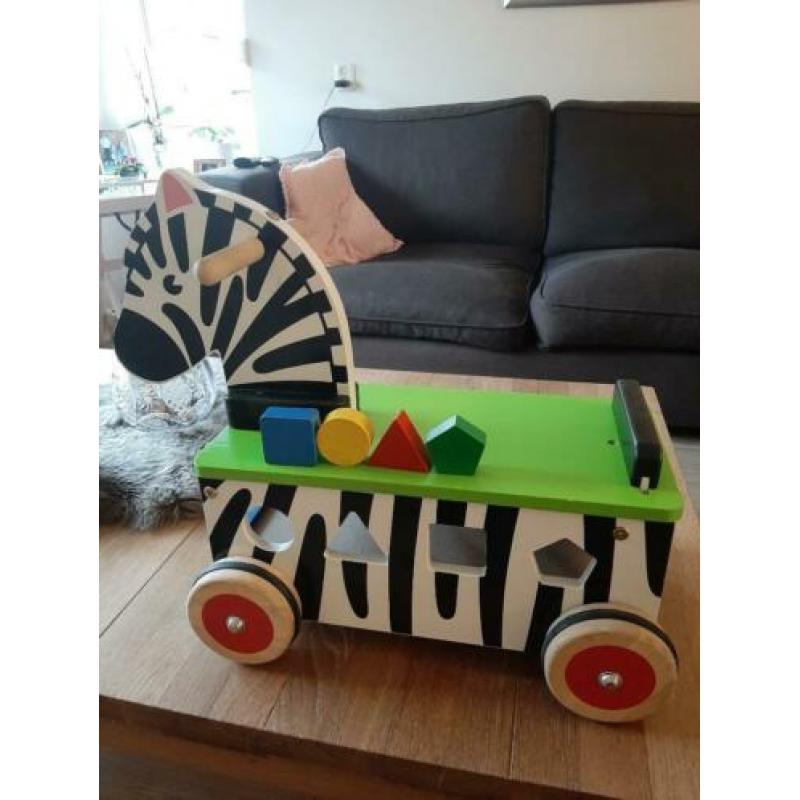 Houten loopzebra met vormenstoof