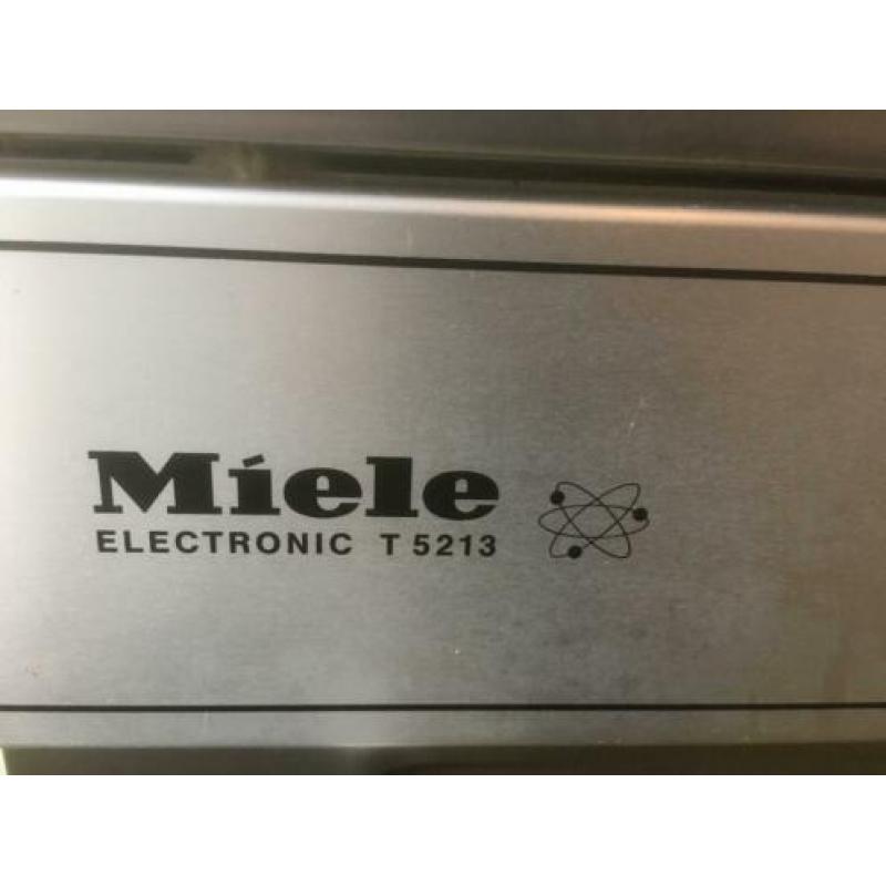 Miele professionele droger met muntautomaat