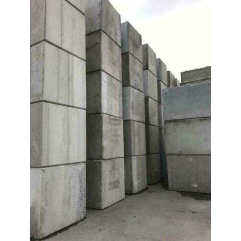 megablokken 150x60x60 (Lxbrxh) restbeton goed en goedkoop