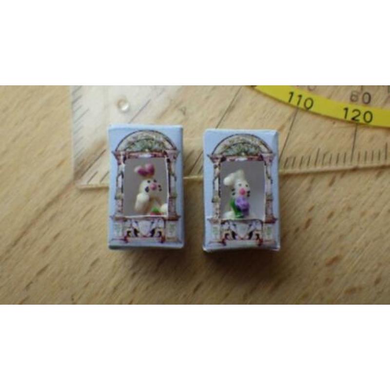 Poppenhuis micro paashaasje in doos (d443)