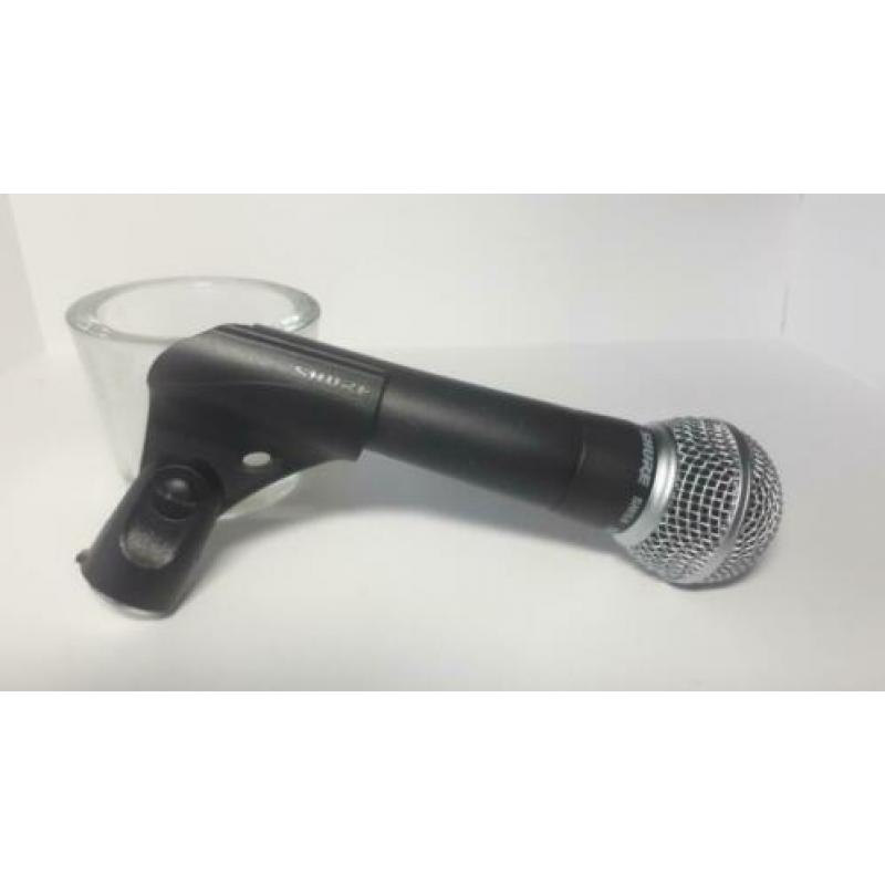 SHURE SM58 * Met Houder, Kabel en Tas * Nauwelijks gebruikt.