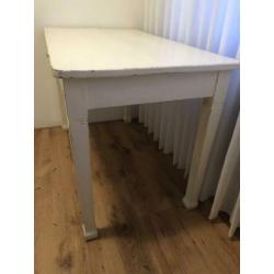 Brocante sidetable of bureau