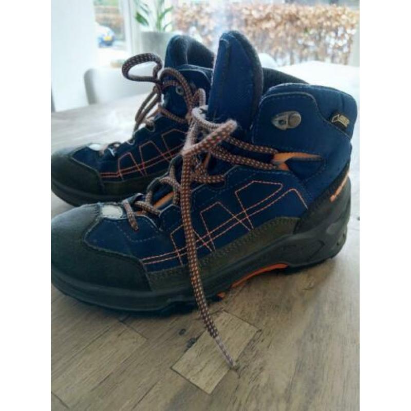 Wandelschoenen Lowa maat 32