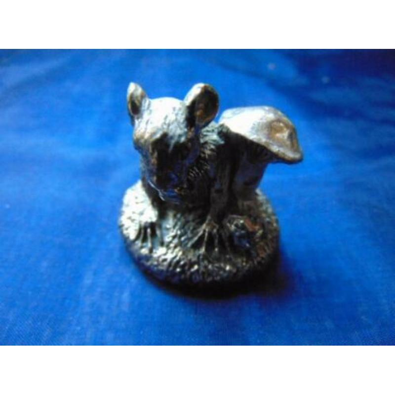 Mooie metalen miniatuur spulletjes, van alles wat.