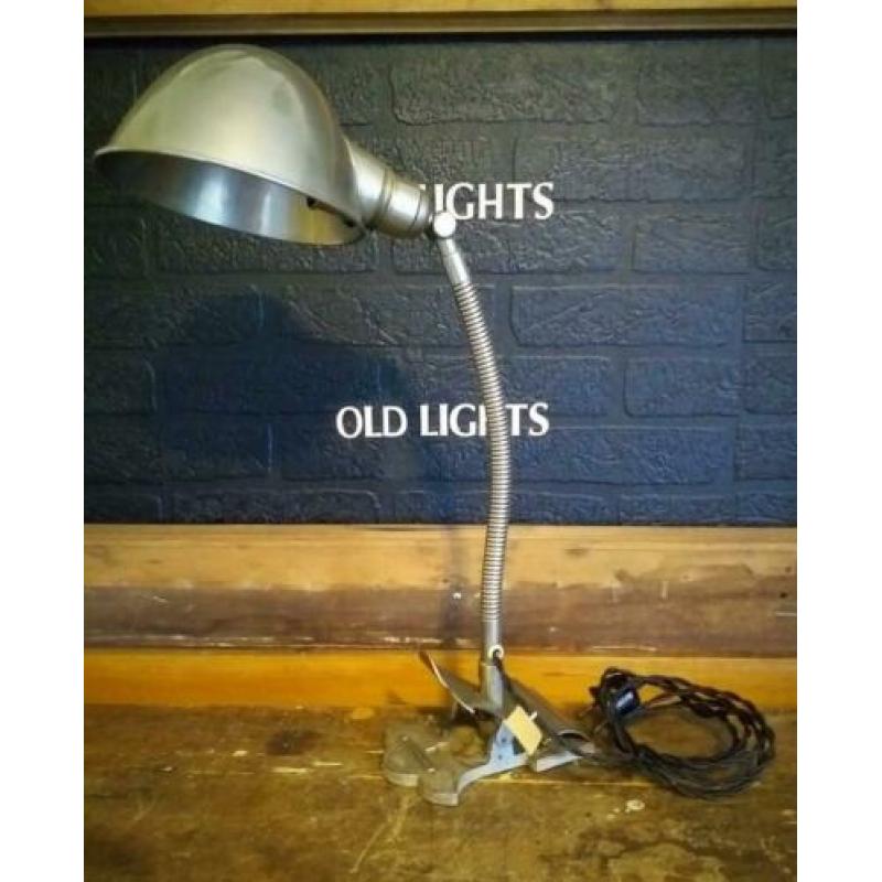 Hala busquet vroege jaren 30 art deco klemlamp