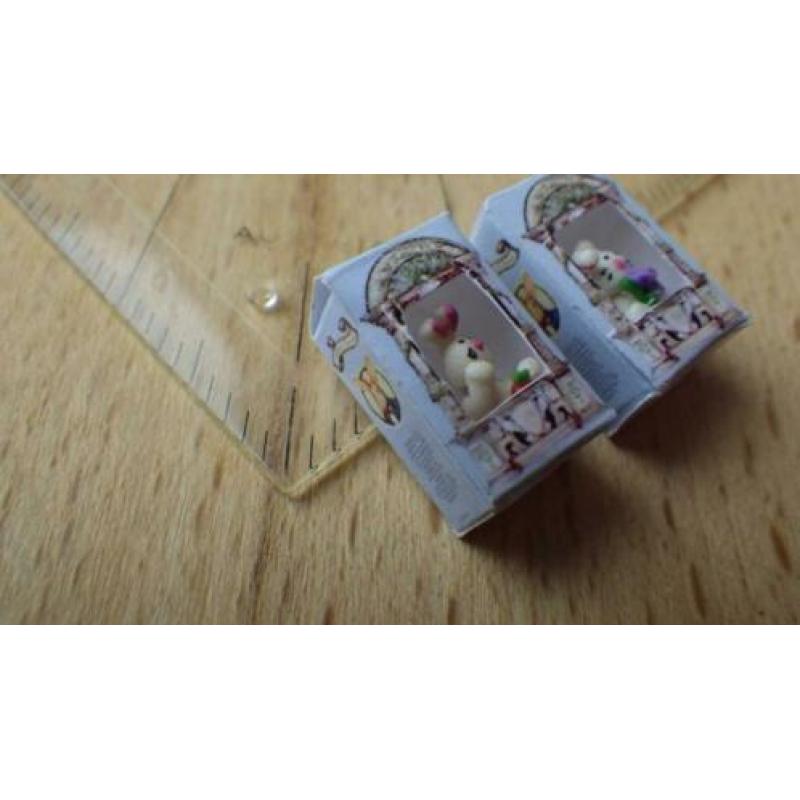 Poppenhuis micro paashaasje in doos (d443)