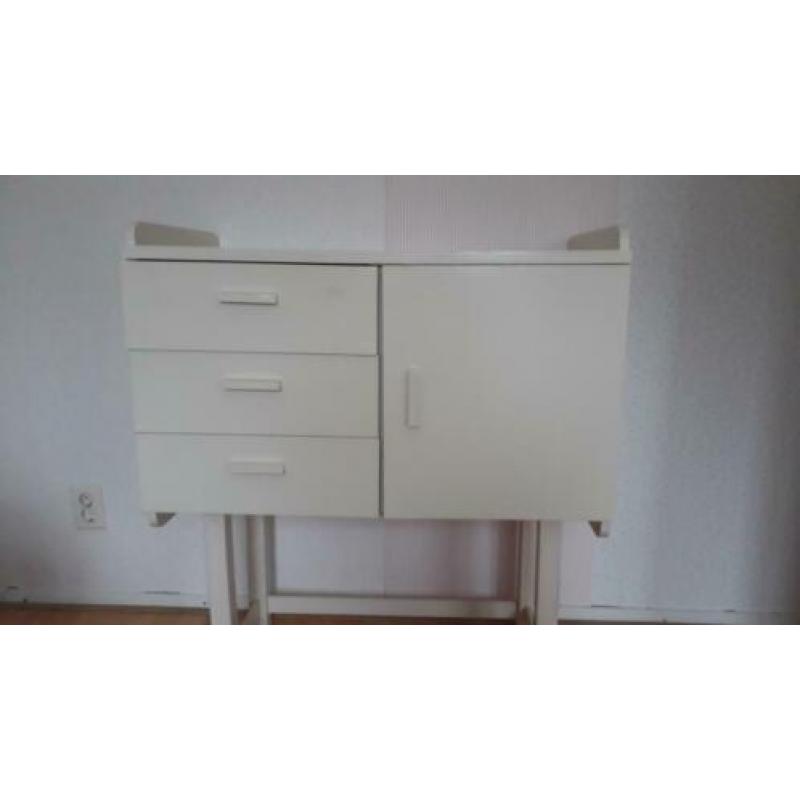 vintage commode