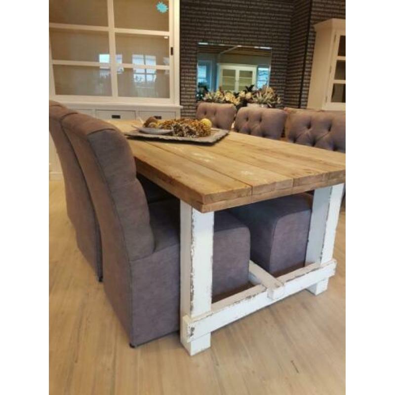*VOORRAAD* 6 Stuks Gecapitonneerde Eetkamerstoelen Brian (8)