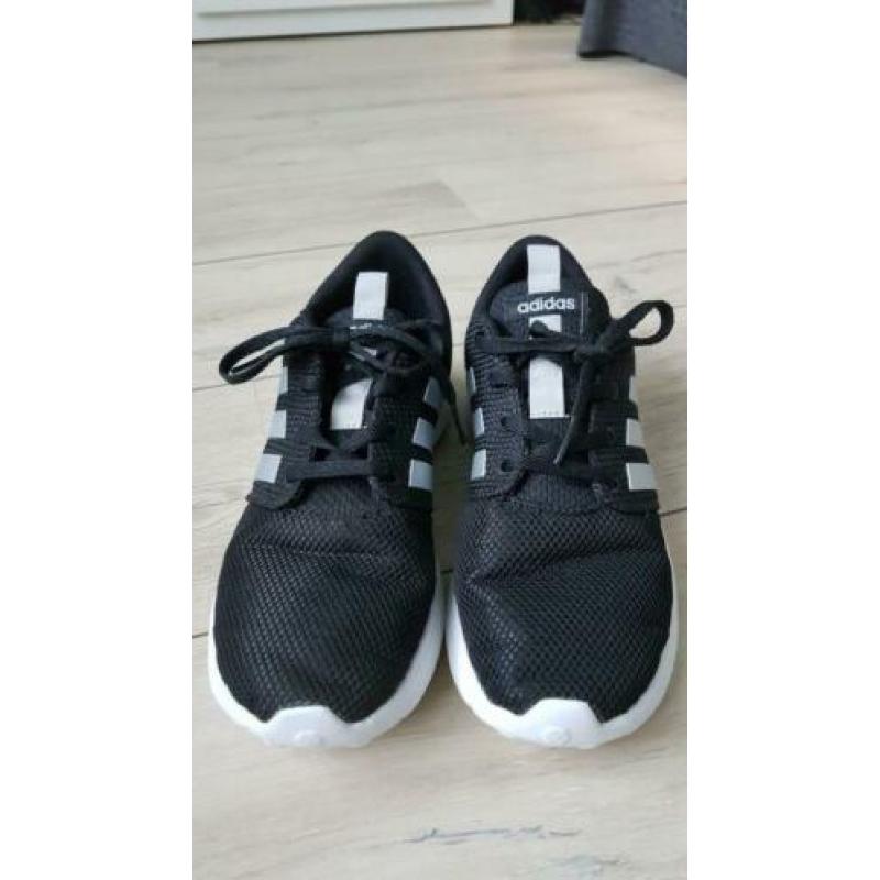 0 slijtage, als nieuw Adidas sneakers maat 39