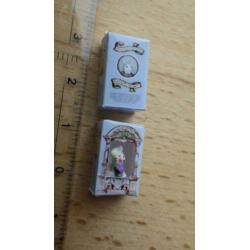 Poppenhuis micro paashaasje in doos (d443)
