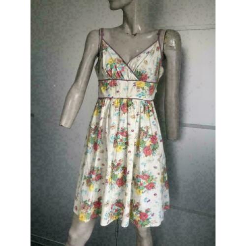 B215 CHARLOTTE RUSSE: jurkje beige Maat S=36
